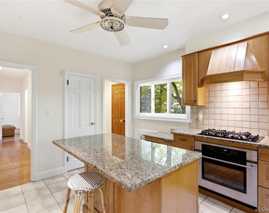 505 Bryant Avenue - Photo Thumbnail 17