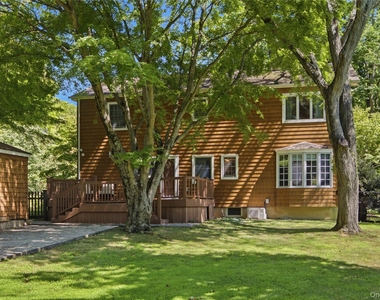 505 Bryant Avenue - Photo Thumbnail 9