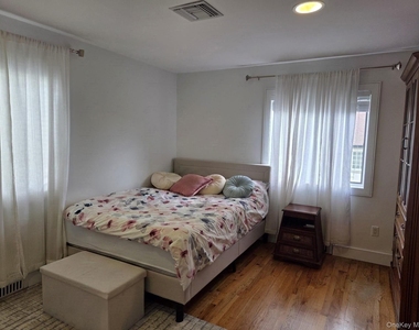 541 Cedarwood Drive - Photo Thumbnail 5