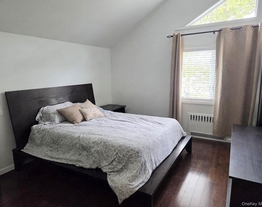 541 Cedarwood Drive - Photo Thumbnail 8