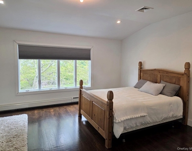 541 Cedarwood Drive - Photo Thumbnail 7