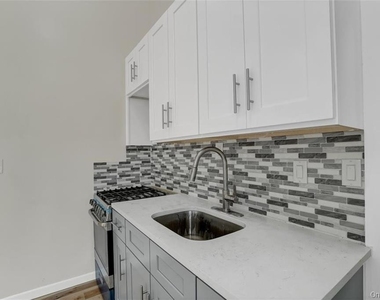 246 Orchard Drive - Photo Thumbnail 7