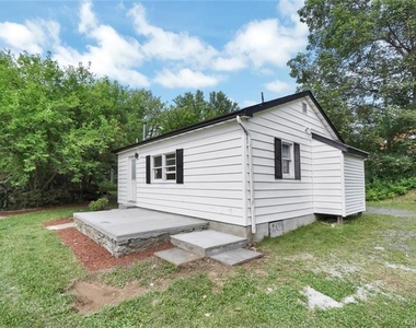 246 Orchard Drive - Photo Thumbnail 19