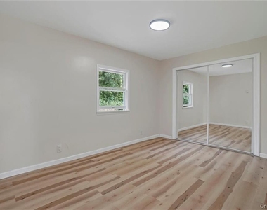 246 Orchard Drive - Photo Thumbnail 15