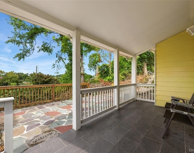 3404 Mohegan Avenue - Photo Thumbnail 3