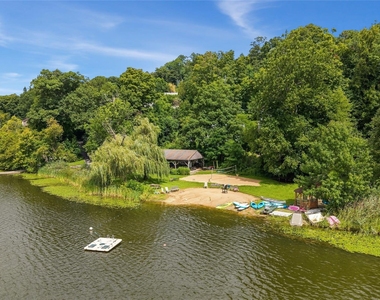 3404 Mohegan Avenue - Photo Thumbnail 23