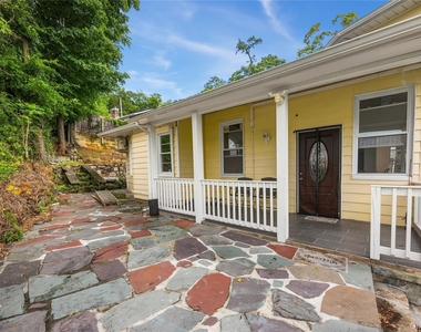 3404 Mohegan Avenue - Photo Thumbnail 2
