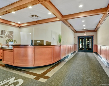 543 Main Street - Photo Thumbnail 2