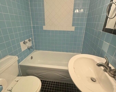 52 Laing Street - Photo Thumbnail 7