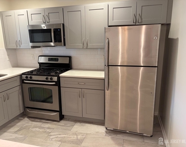 6 Lackland Avenue - Photo Thumbnail 12