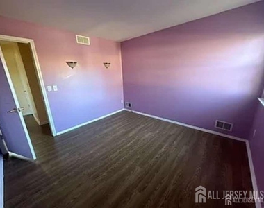 5 Hannah Drive - Photo Thumbnail 4