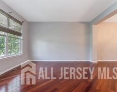 42 Pony Lane - Photo Thumbnail 12