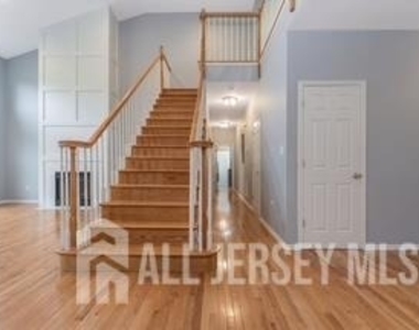 42 Pony Lane - Photo Thumbnail 8