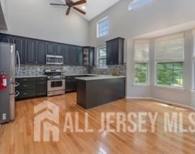 42 Pony Lane - Photo Thumbnail 7