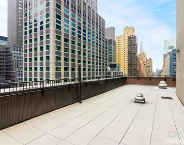132 E 45th Street - Photo Thumbnail 14
