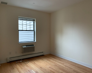 101 Clinton Street - Photo Thumbnail 5
