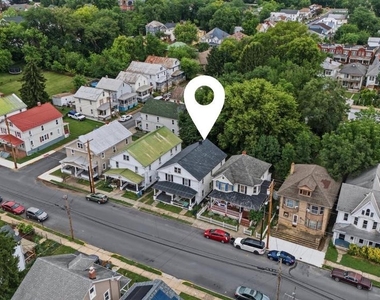 730 W John Street - Photo Thumbnail 15