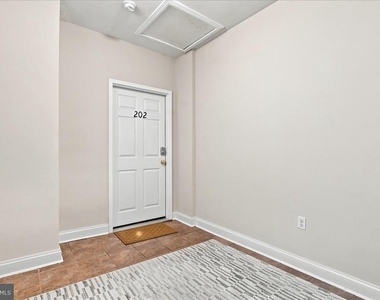 126 N Braddock Street - Photo Thumbnail 15