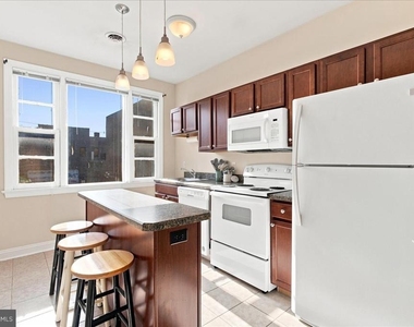 126 N Braddock Street - Photo Thumbnail 4