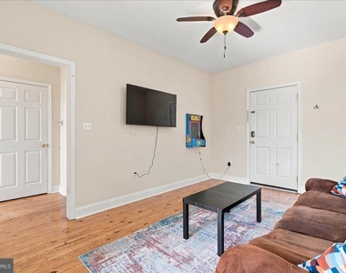 126 N Braddock Street - Photo Thumbnail 3
