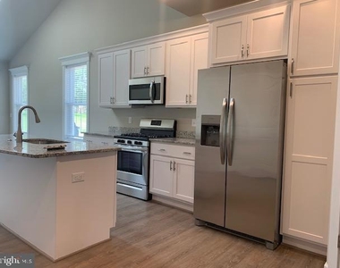 5612 Finley Rose Court - Photo Thumbnail 4