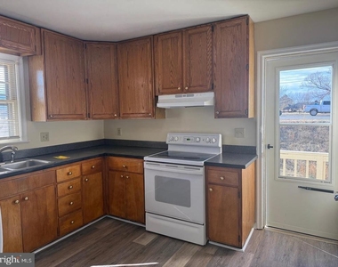 1010 Bernstein Road - Photo Thumbnail 6