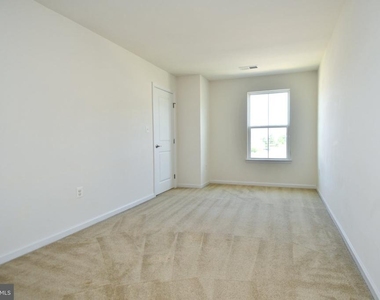 41673 Mcmonagle Square - Photo Thumbnail 27