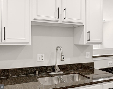 46368 Utica Square - Photo Thumbnail 13