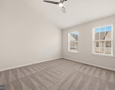 46368 Utica Square - Photo Thumbnail 20