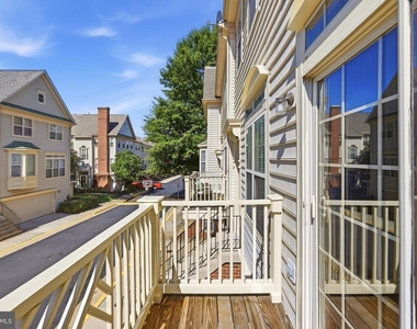 46368 Utica Square - Photo Thumbnail 27