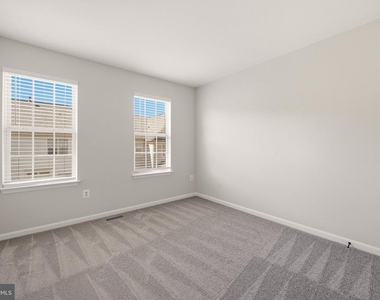 46368 Utica Square - Photo Thumbnail 17
