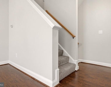 46368 Utica Square - Photo Thumbnail 16