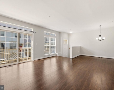 46368 Utica Square - Photo Thumbnail 7