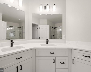46368 Utica Square - Photo Thumbnail 22