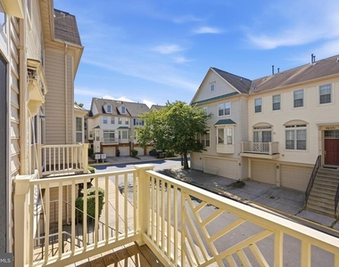 46368 Utica Square - Photo Thumbnail 5