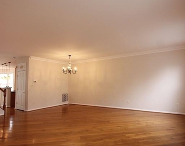 46140 Cecil Terrace - Photo Thumbnail 2