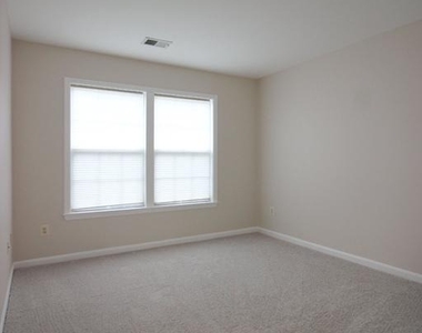 46140 Cecil Terrace - Photo Thumbnail 24
