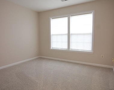46140 Cecil Terrace - Photo Thumbnail 29