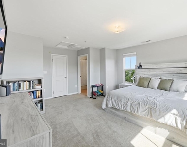 24877 Coats Square - Photo Thumbnail 18