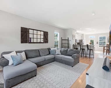 24877 Coats Square - Photo Thumbnail 8