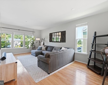 24877 Coats Square - Photo Thumbnail 6