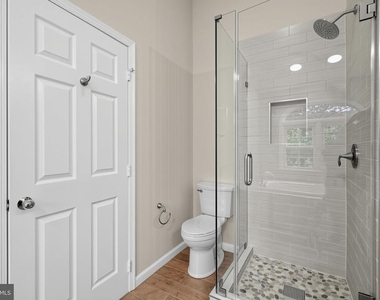 8893 Eagle Rock Lane - Photo Thumbnail 12