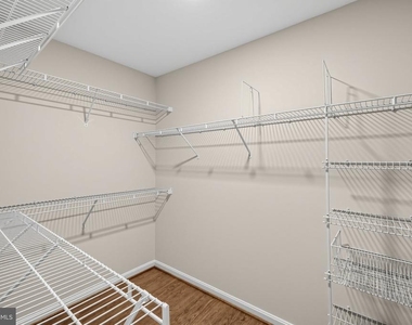 8893 Eagle Rock Lane - Photo Thumbnail 10