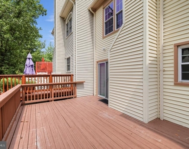 8893 Eagle Rock Lane - Photo Thumbnail 8