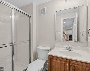 8893 Eagle Rock Lane - Photo Thumbnail 23