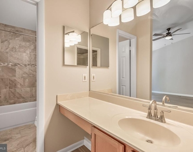 1657 Oak Spring Way - Photo Thumbnail 12