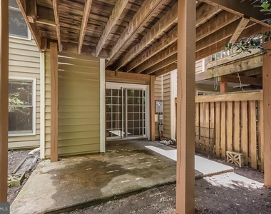 1657 Oak Spring Way - Photo Thumbnail 23