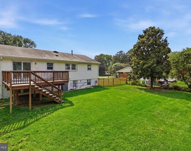 6408 Kroy Drive - Photo Thumbnail 20