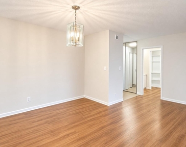8380 Greensboro Drive - Photo Thumbnail 10