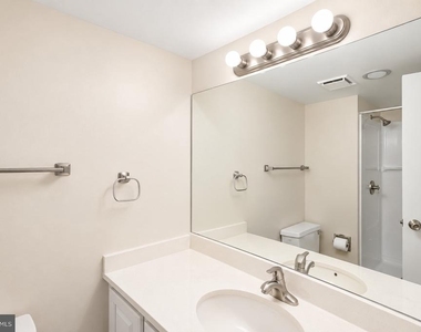 8380 Greensboro Drive - Photo Thumbnail 21